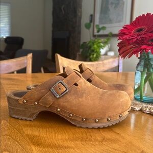 Sanita Original Oil Leather Clogs with Buckle